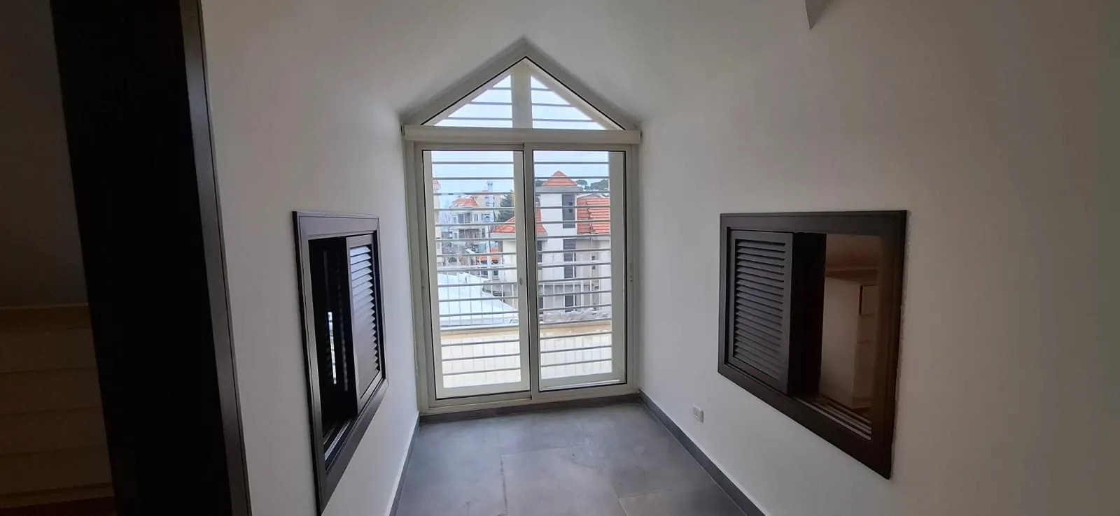 Exclusive! Decorated Penthouse For Sale in Dhour Choueir — الصورة 4