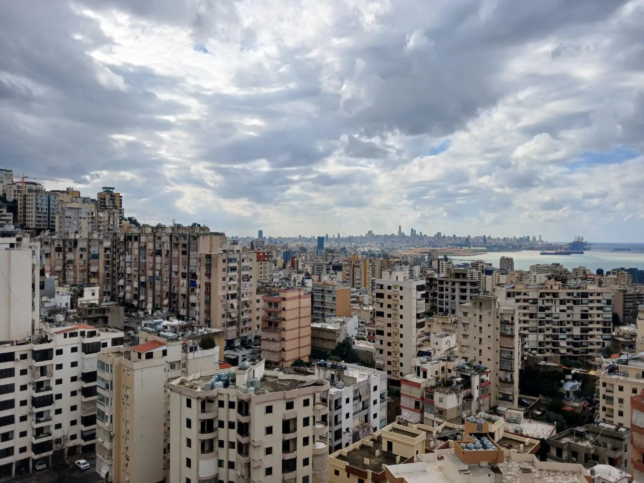 Brand New Apartment With Terrace For Sale in Mezher — الصورة 4