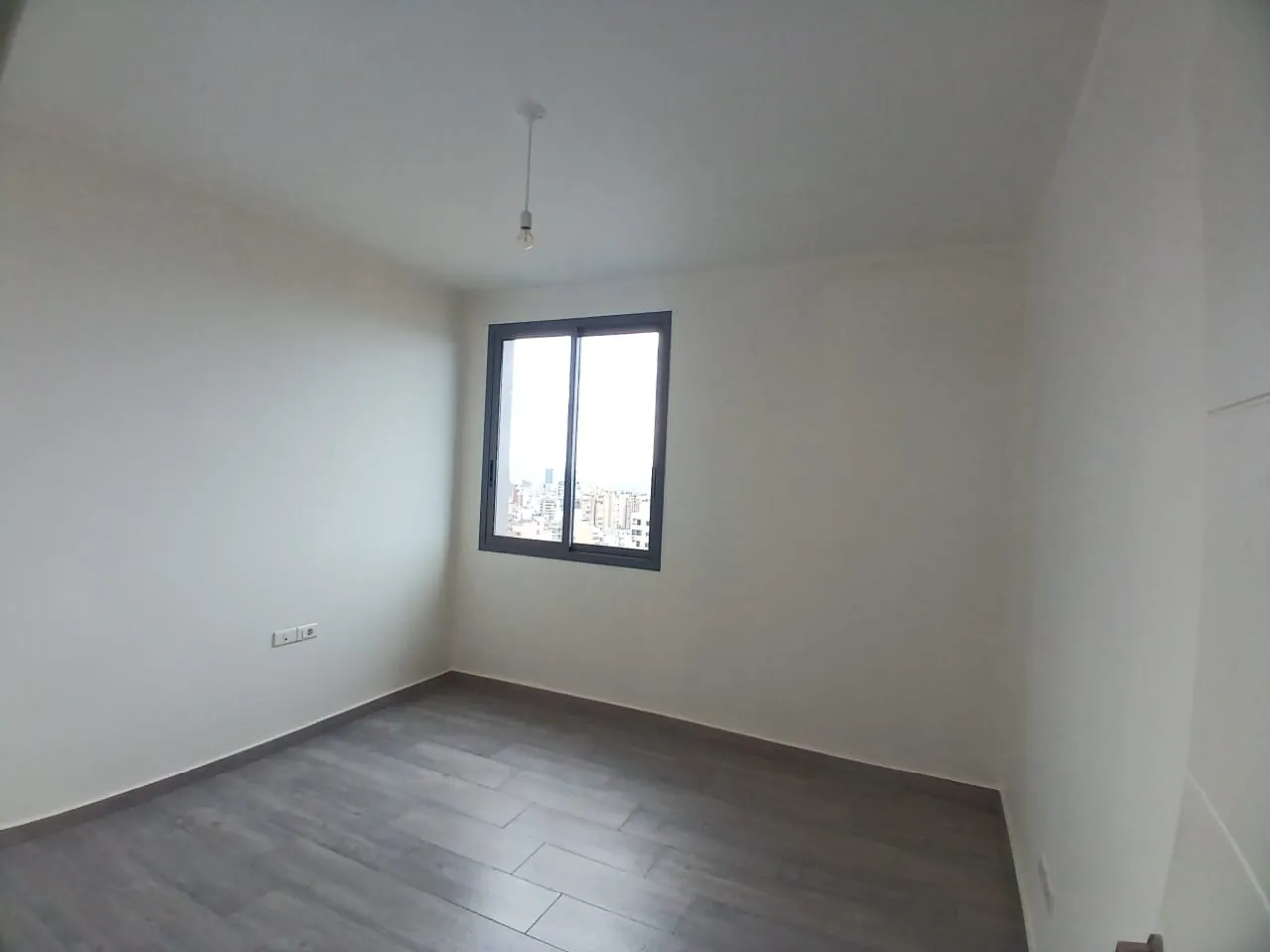 Brand New Apartment With Terrace For Sale in Mezher — الصورة 7