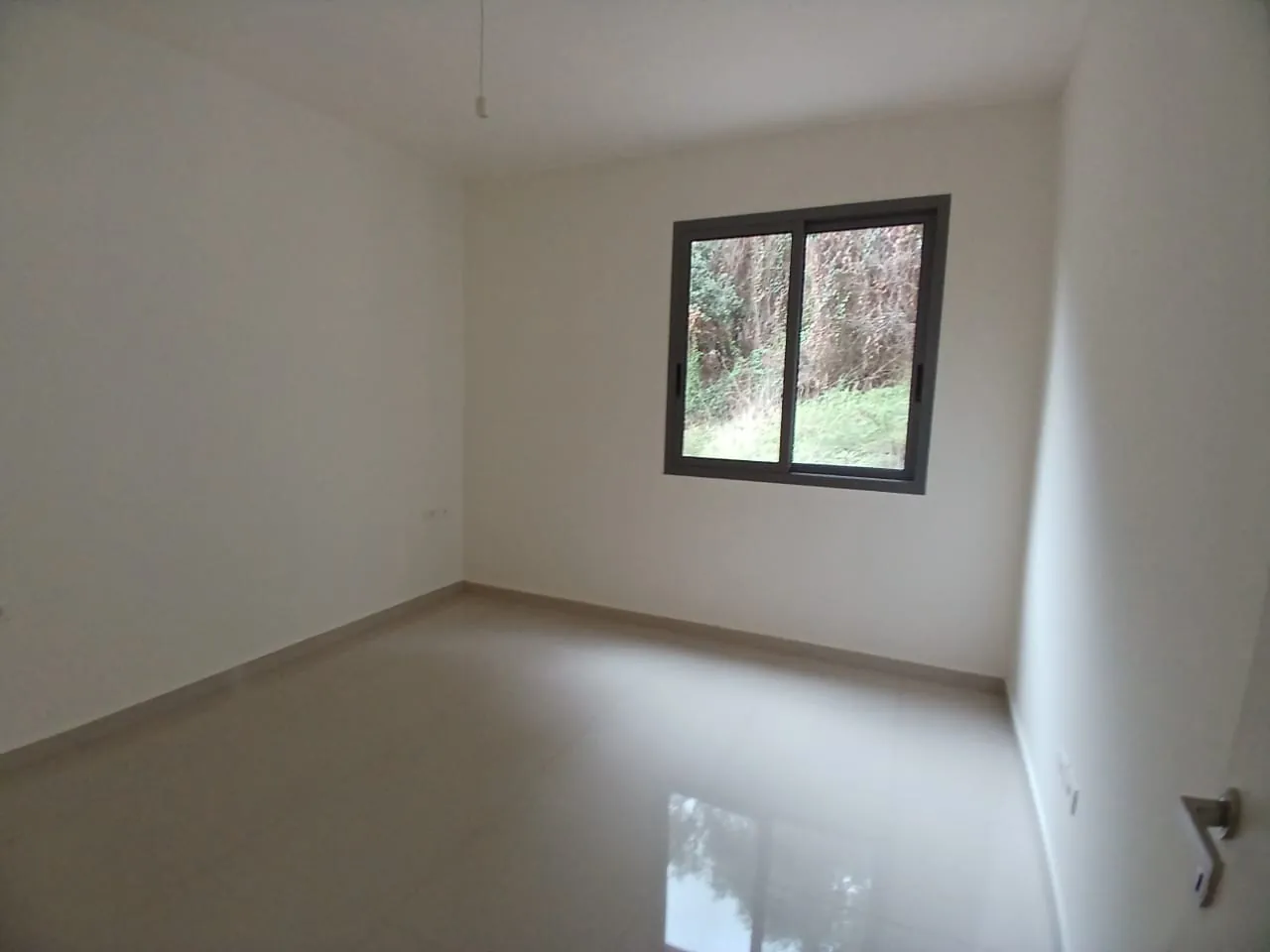 Cozy Apartment For Sale in Jal El Dib — الصورة 5