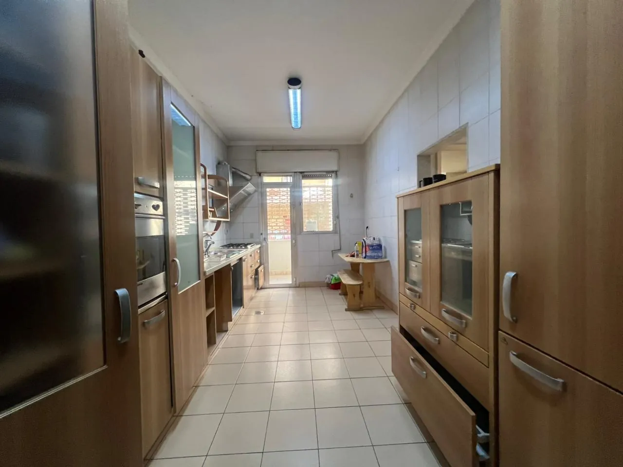 Fully Furnished 3-Bedroom Apartment For Sale in Achrafieh, Carré D'or — الصورة 6