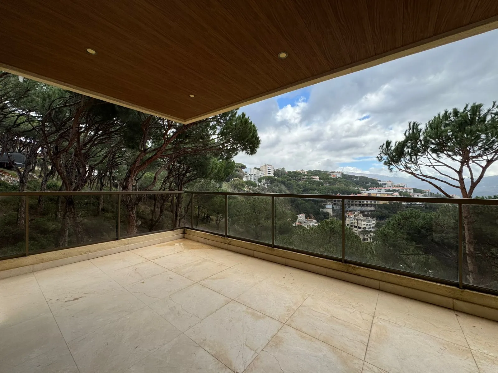 Brand New Apartment in A New Building For Sale in Broumana — photo 2