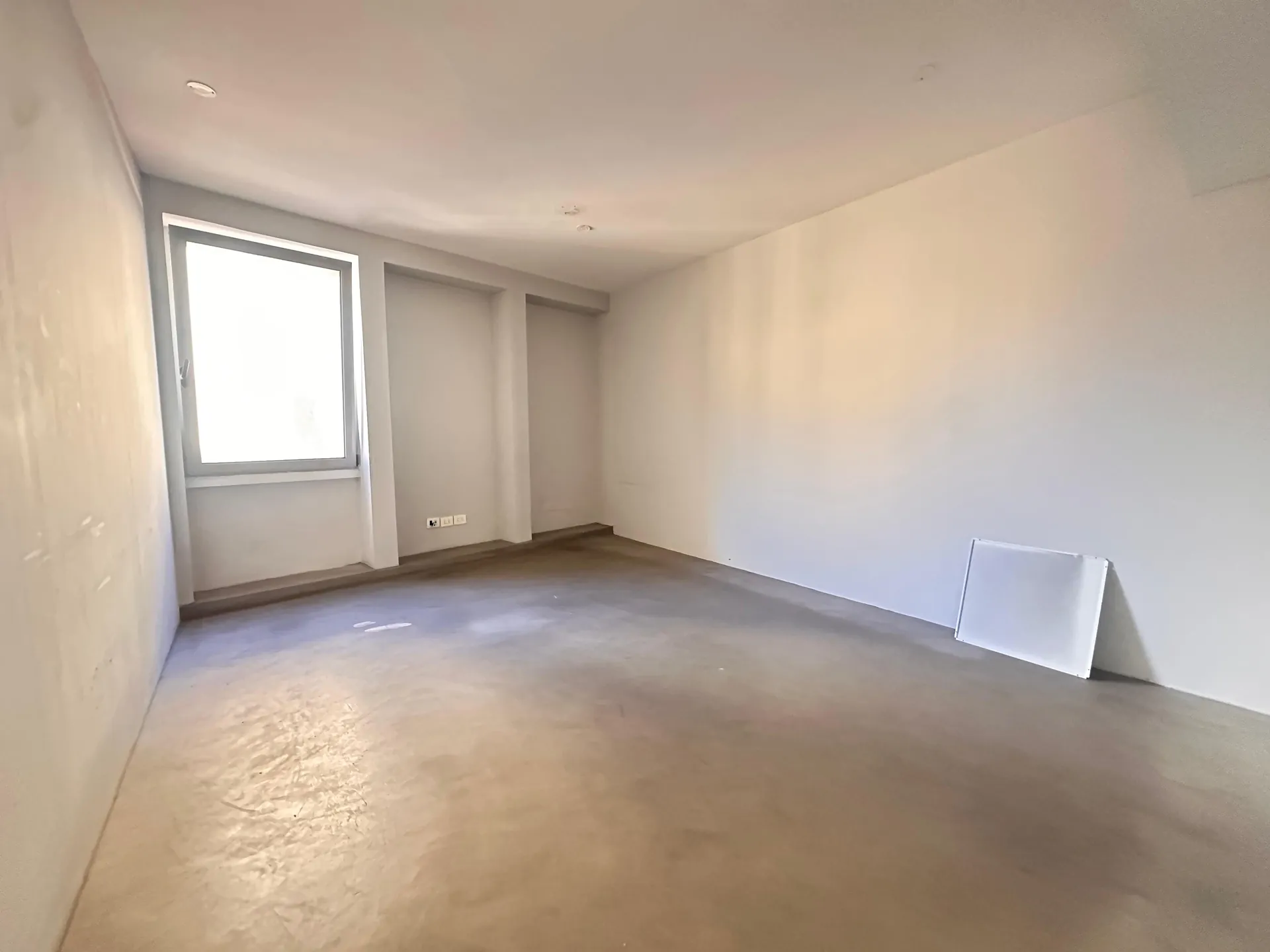250 SQM Office For Rent in Downtown — photo 5