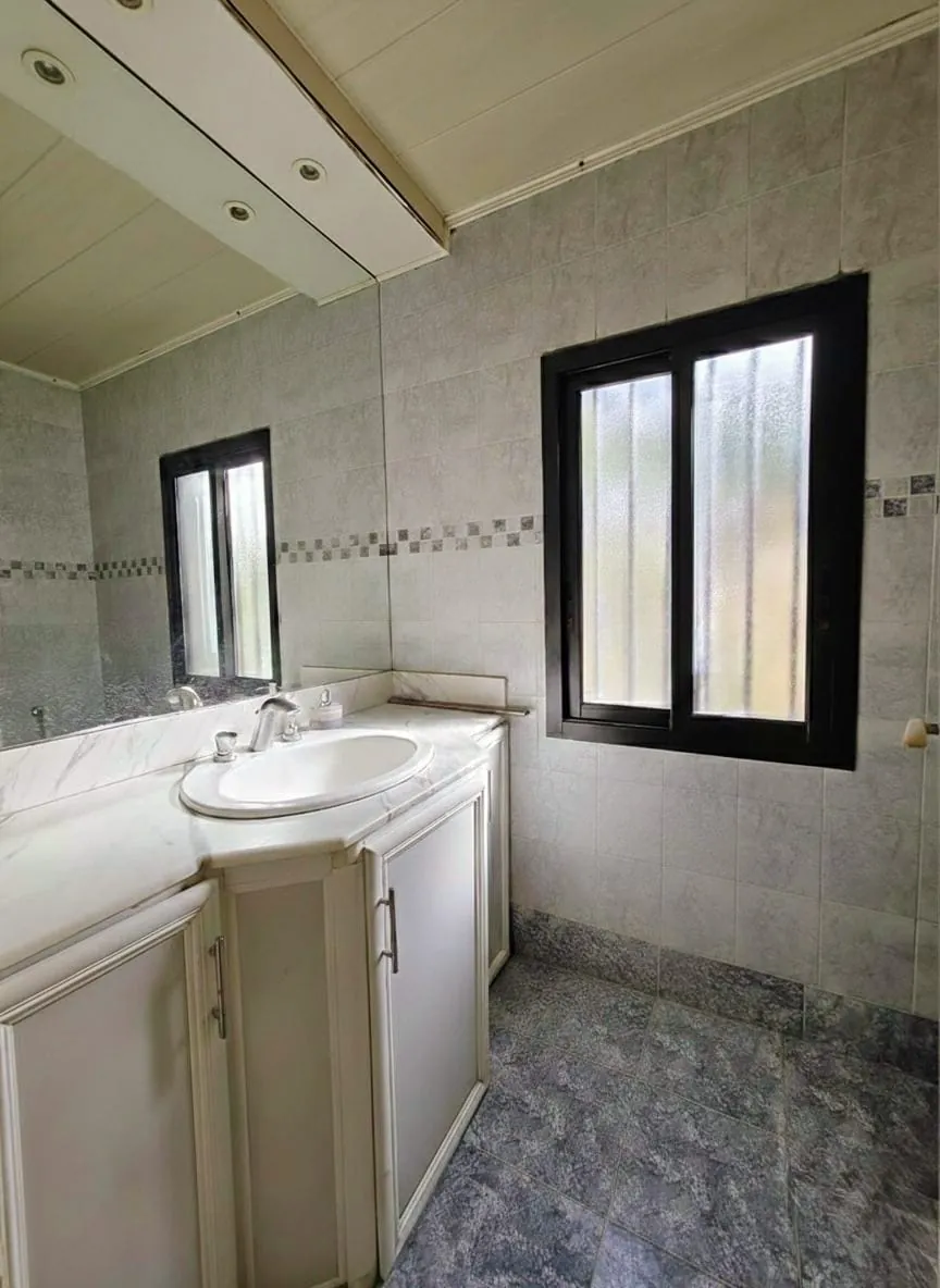 Spacious Apartment For Sale in Baabdat — الصورة 8