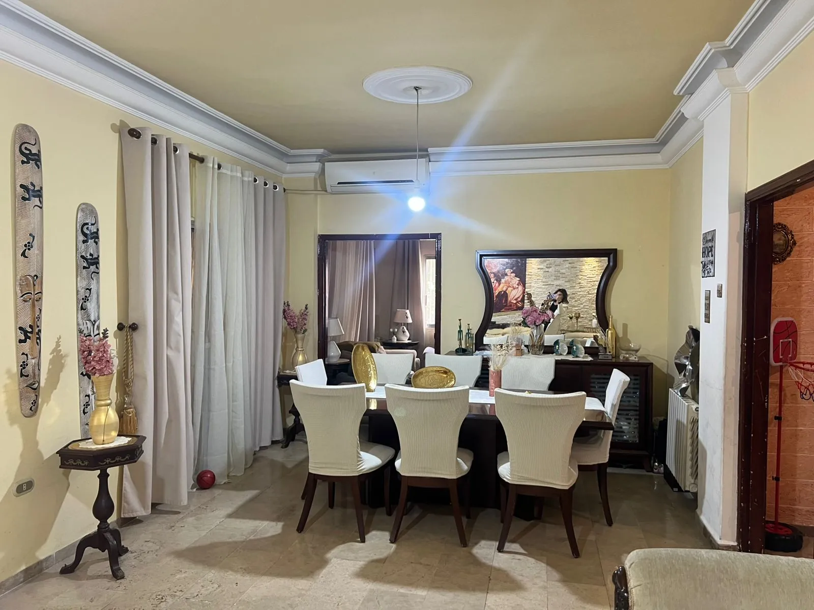 Spacious Apartment For Sale in Baabda — الصورة 2