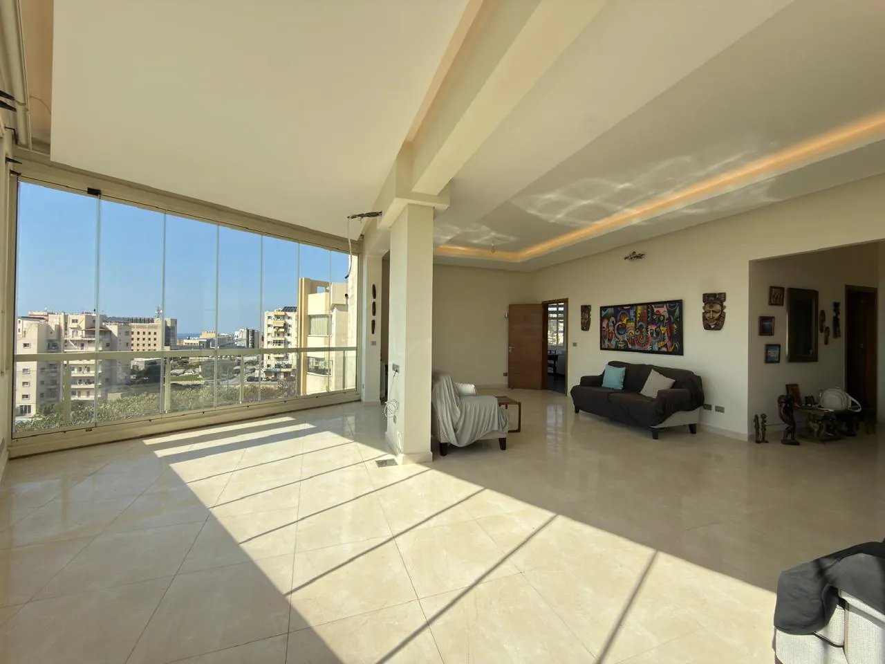 Semi-Furnished Luxurious Apartment For Sale In Jbeil — الصورة 3