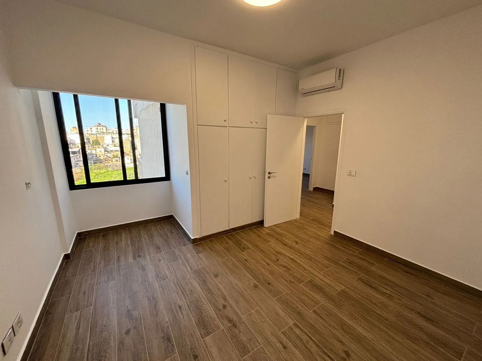 Renovated Unfurnished Apartment For Rent in Sin El Fil — الصورة 7