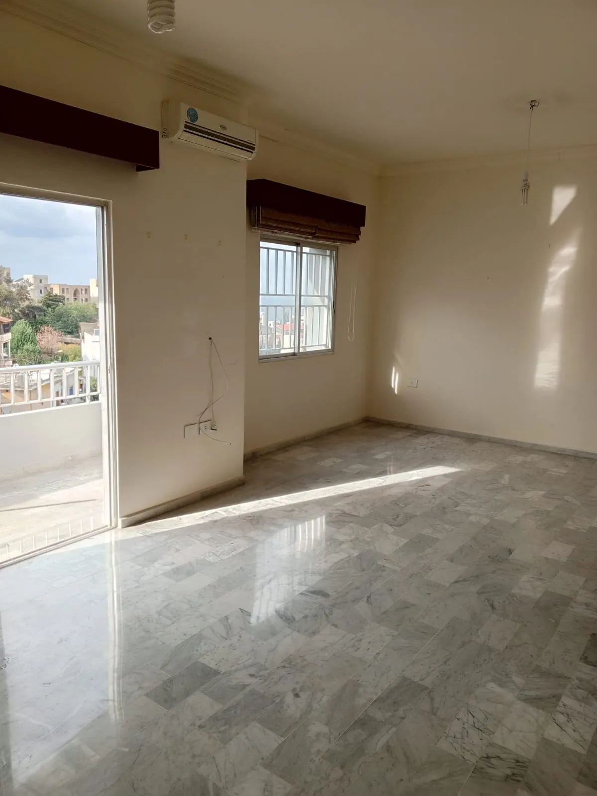 An Unfurnished Apartment For Sale in Jbeil — الصورة 2