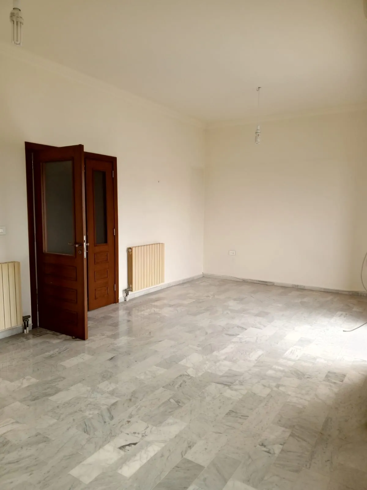 An Unfurnished Apartment For Sale in Jbeil — الصورة 3
