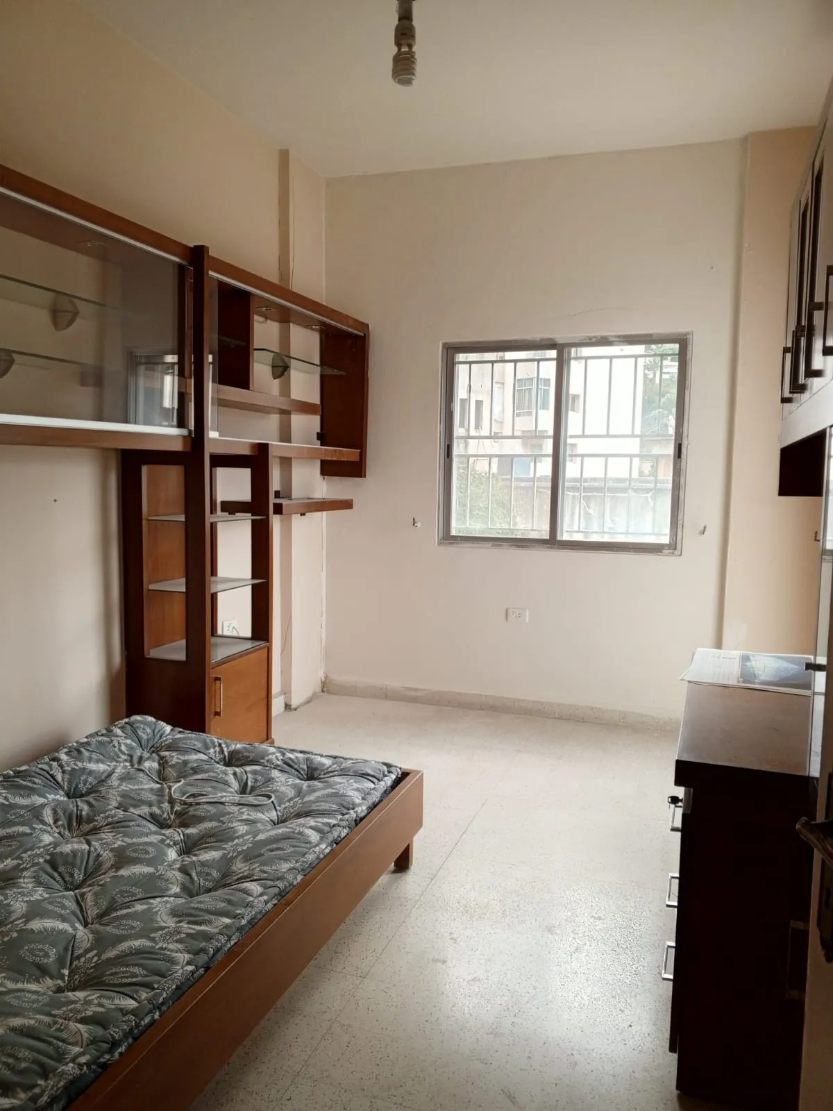 An Unfurnished Apartment For Sale in Jbeil — الصورة 9