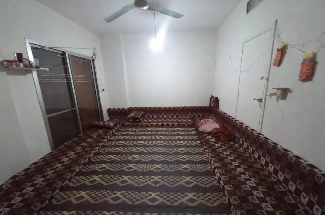 2-Bedroom Apartment with Terrace For Sale in Bouchrieh — الصورة 2