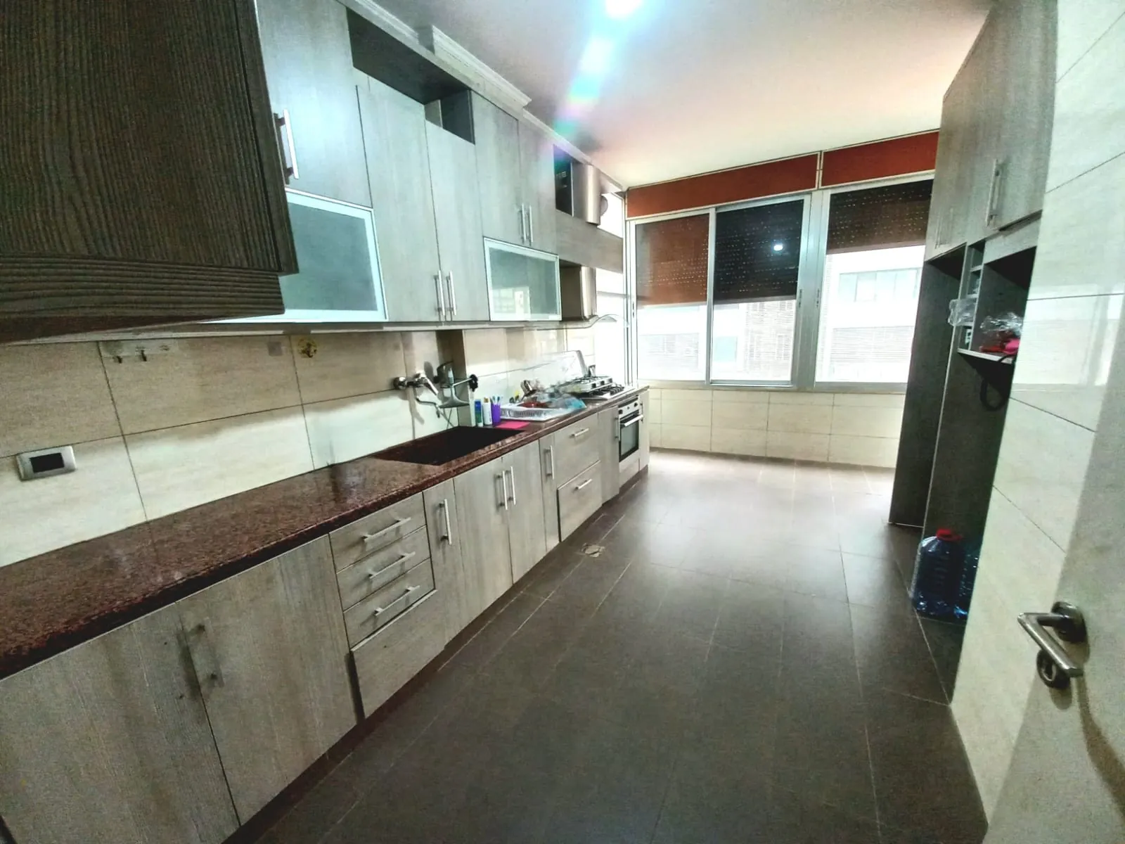 3-Bedroom Apartment with Terrace For Sale in Bouchrieh — الصورة 3