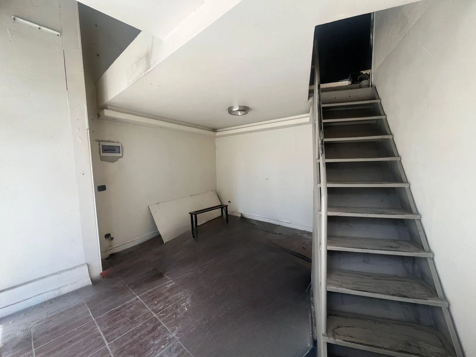 27 SQM Shop For Rent in Achrafieh, Sioufi — الصورة 2