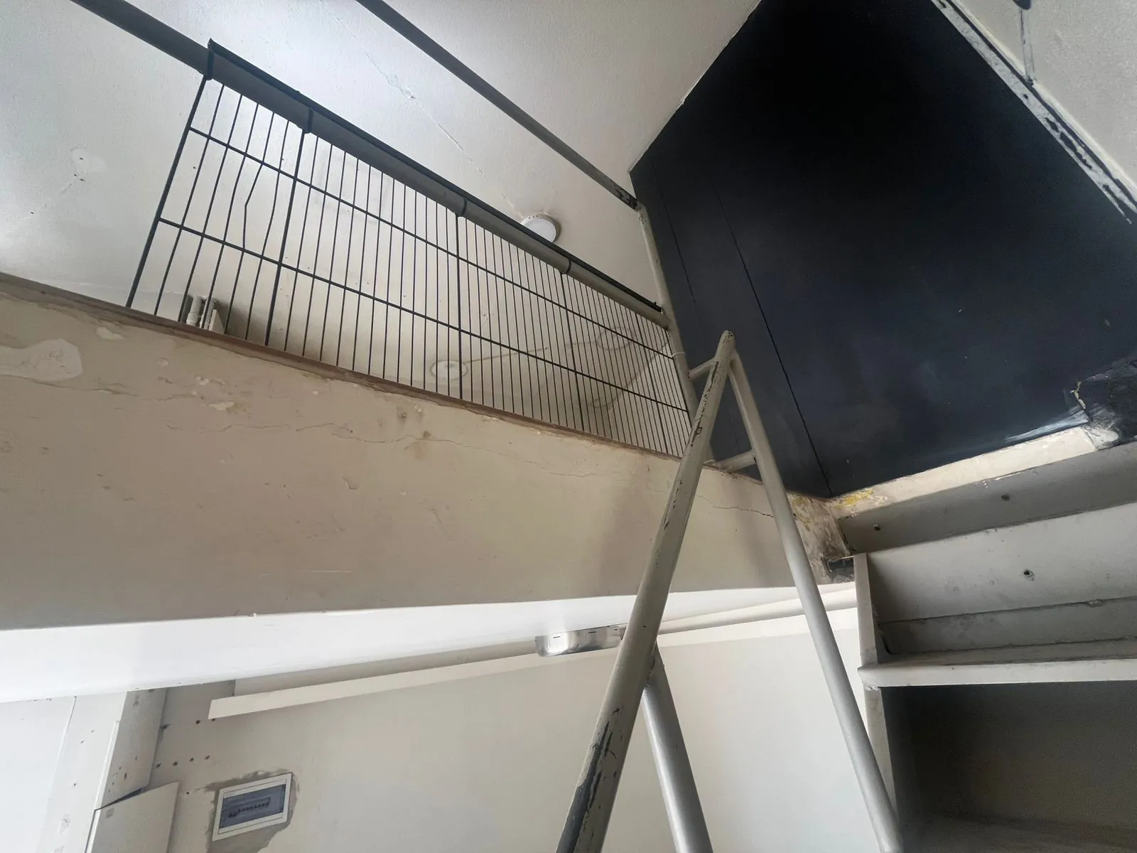 27 SQM Shop For Rent in Achrafieh, Sioufi — الصورة 4