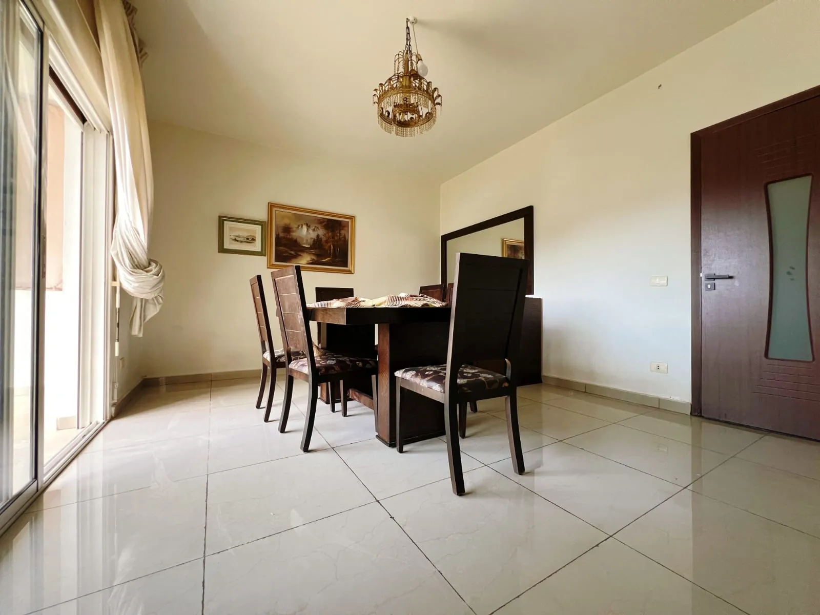 Furnished Apartment For Sale in Zouk Mosbeh — الصورة 3