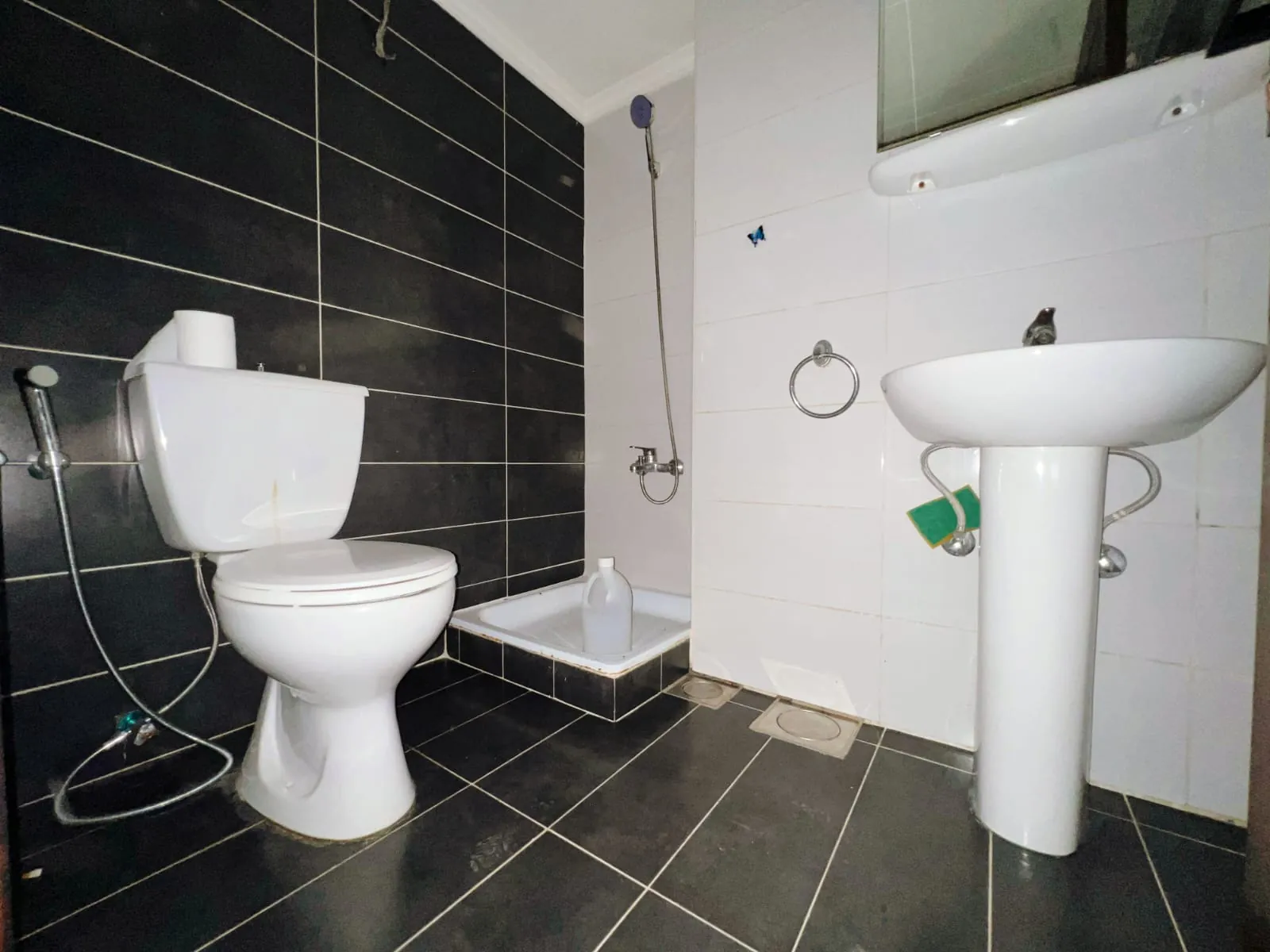 Furnished Apartment For Sale in Zouk Mosbeh — الصورة 8