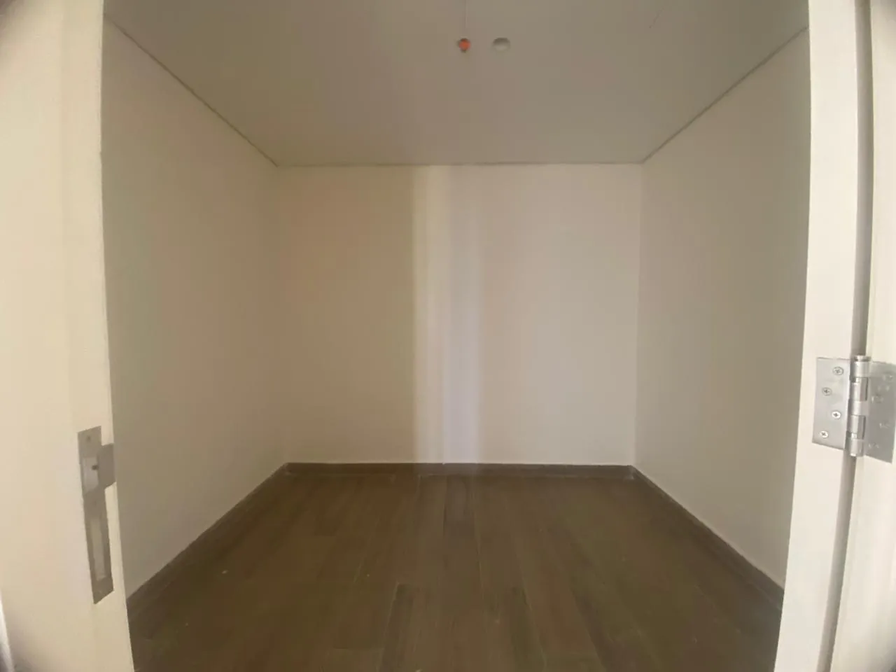 Luxury Living! Apartment with Sea & City View For Rent in Clemenceau, Ras Beirut — الصورة 9