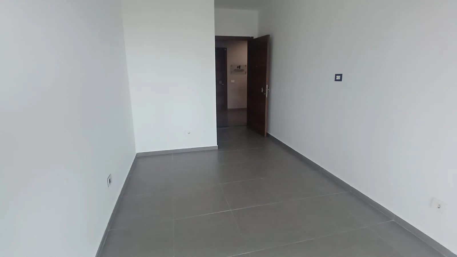 A 88 SQM Office For Rent in Sin El Fil — photo 6