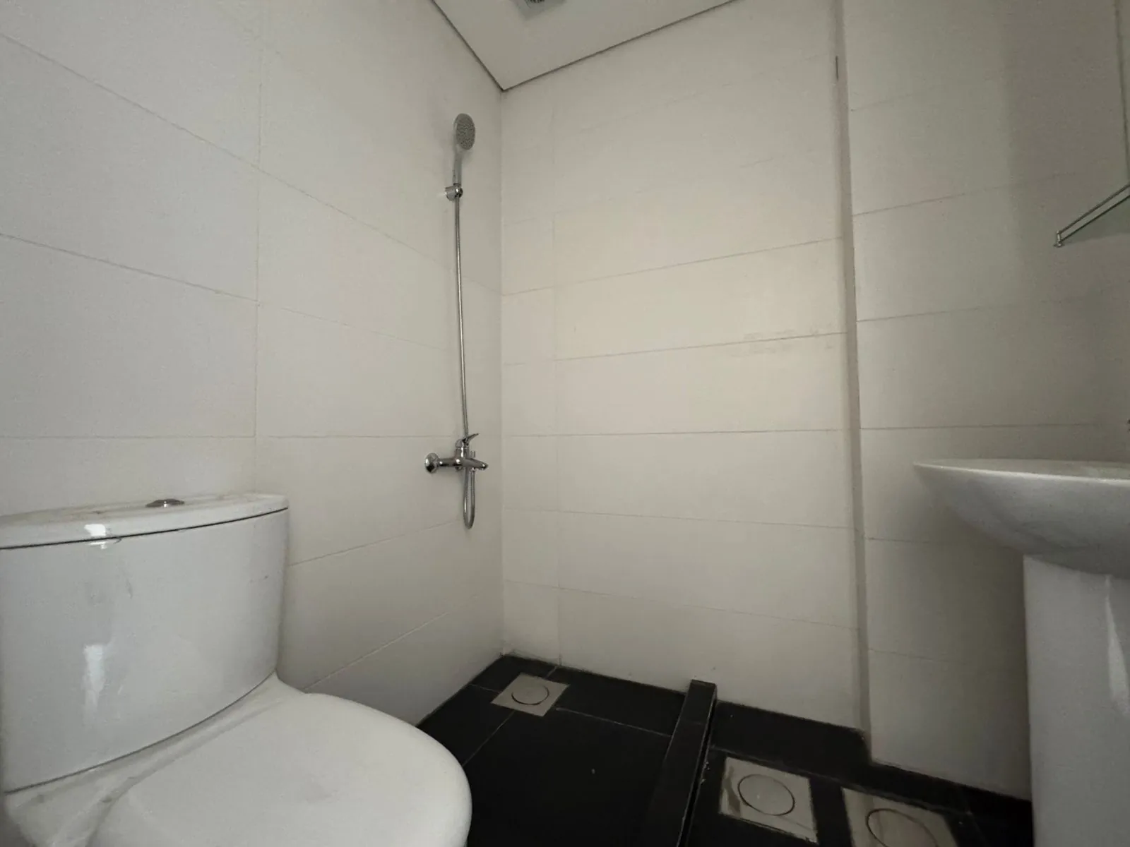 Brand New Apartment For Sale in A Prime Location in Mar Moussa — الصورة 10