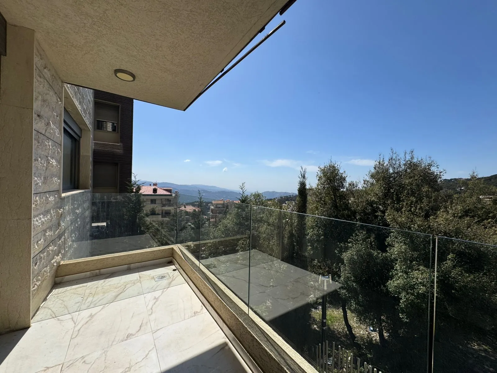 Brand New Apartment For Sale in A Prime Location in Mar Moussa — الصورة 8
