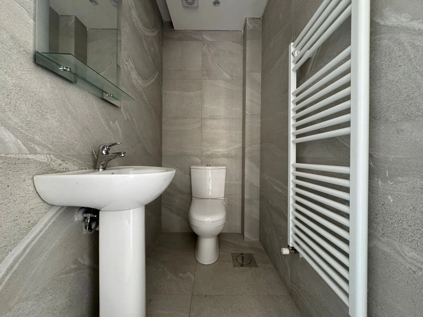 Brand New Apartment For Sale in A Prime Location in Mar Moussa — الصورة 9