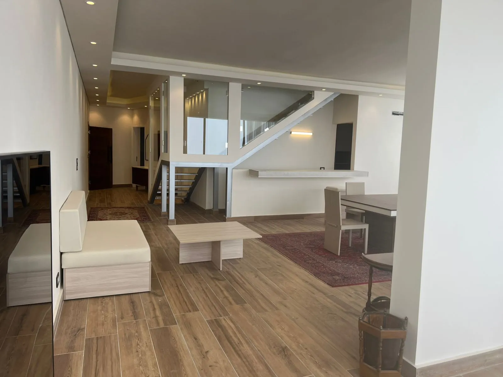 Spacious Apartment For Rent in Bhamdoun — الصورة 2