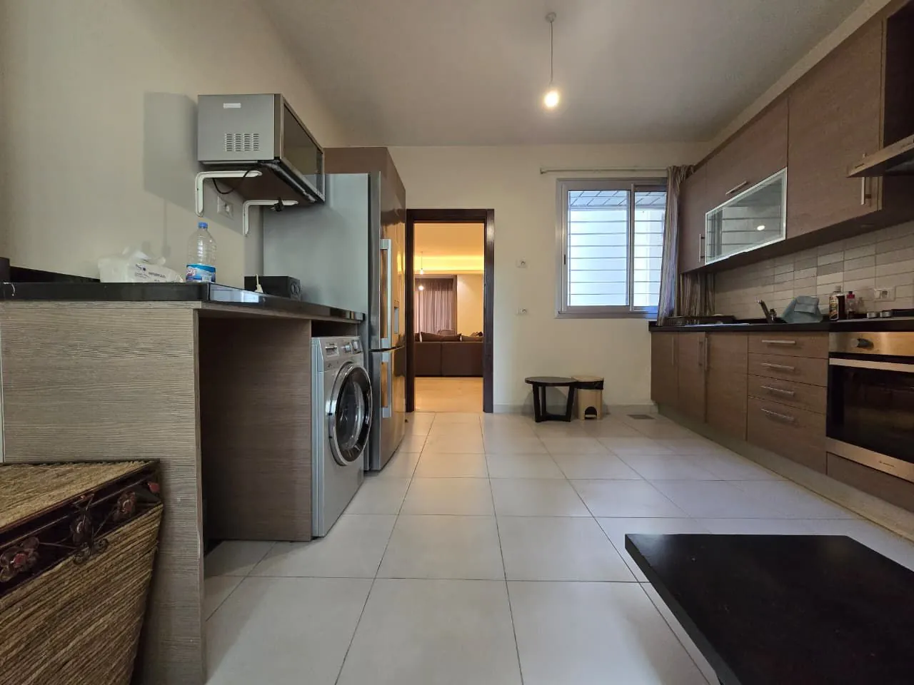 3-Bedroom Apartment in Great Location For Sale in Achrafieh, Sassine — الصورة 8