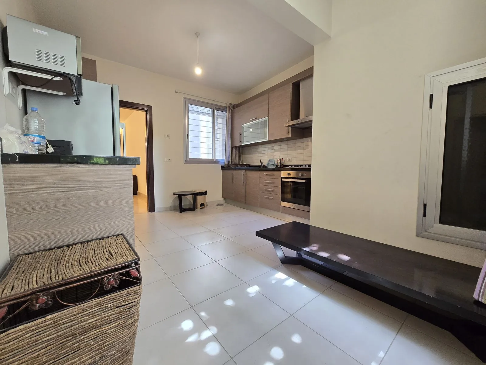 3-Bedroom Apartment in Great Location For Sale in Achrafieh, Sassine — الصورة 9