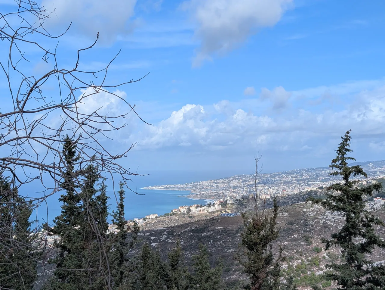 2,000 SQM Land with Sea View For Sale in Nammoura, Kesrouane — الصورة 3