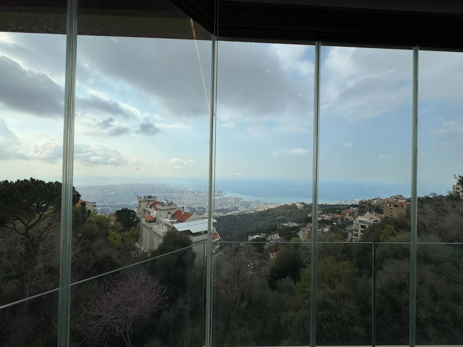 Luxurious High-End Finishing Duplex For Sale in A Prime Location in Beit Meri — الصورة 6