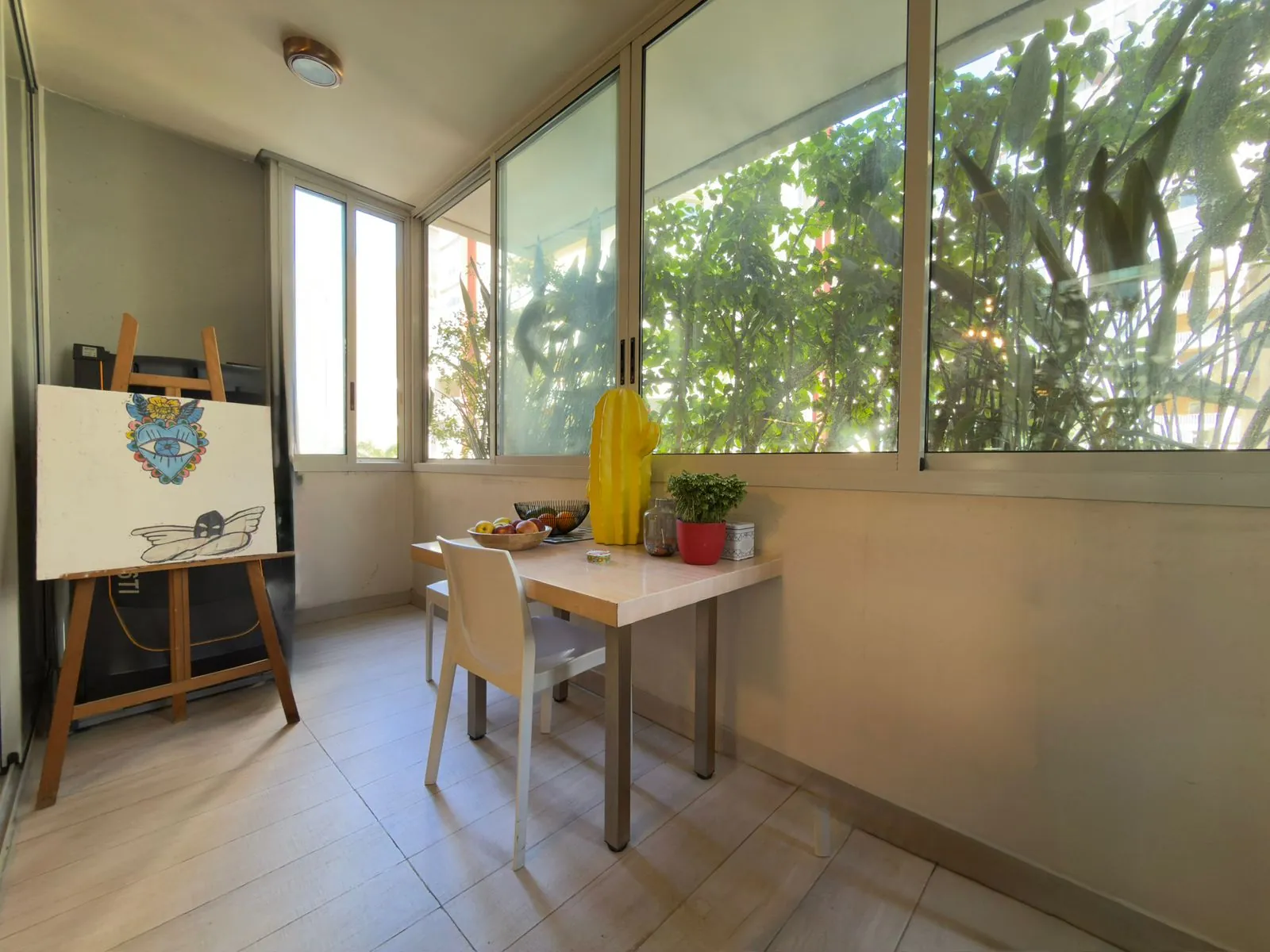 Beautiful 2-Bedroom Apartment For Sale in Achrafieh, Lycée — الصورة 5