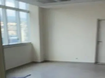 Modern & Spacious Office with City View For Rent in Sin El Fil — الصورة 6