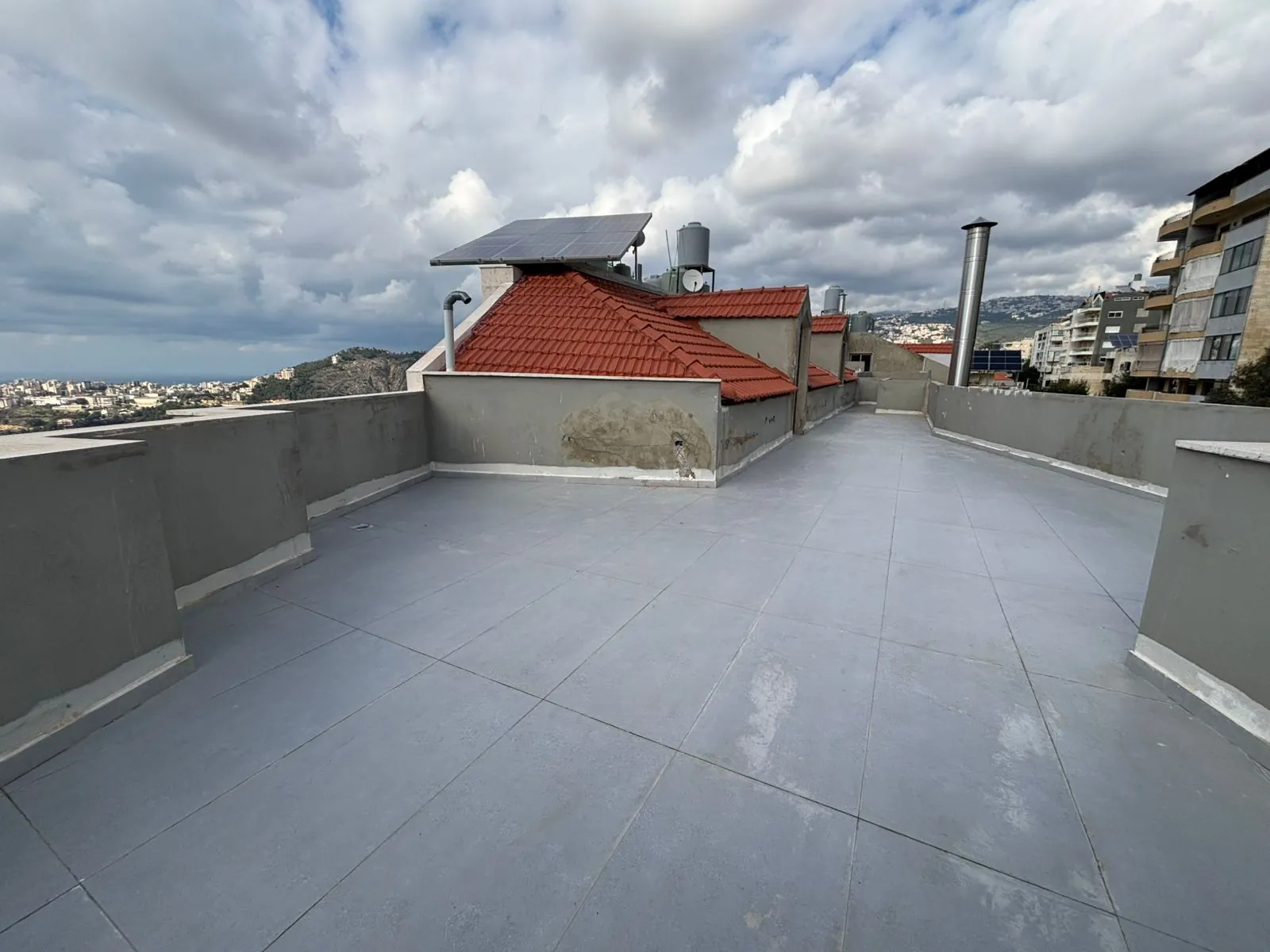 Brand New Duplex For Sale in Zekrit — الصورة 2