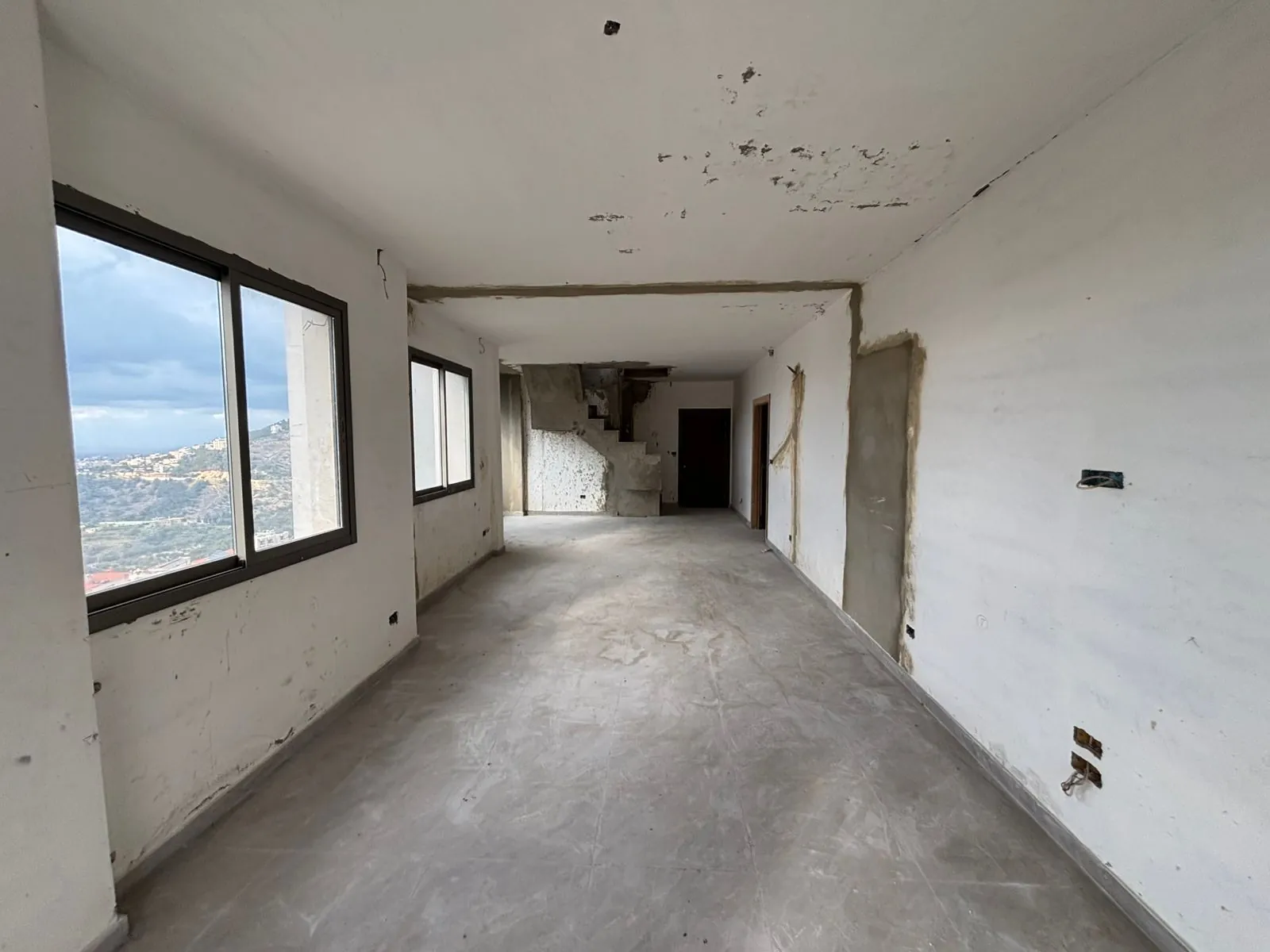 Brand New Duplex For Sale in Zekrit — الصورة 3