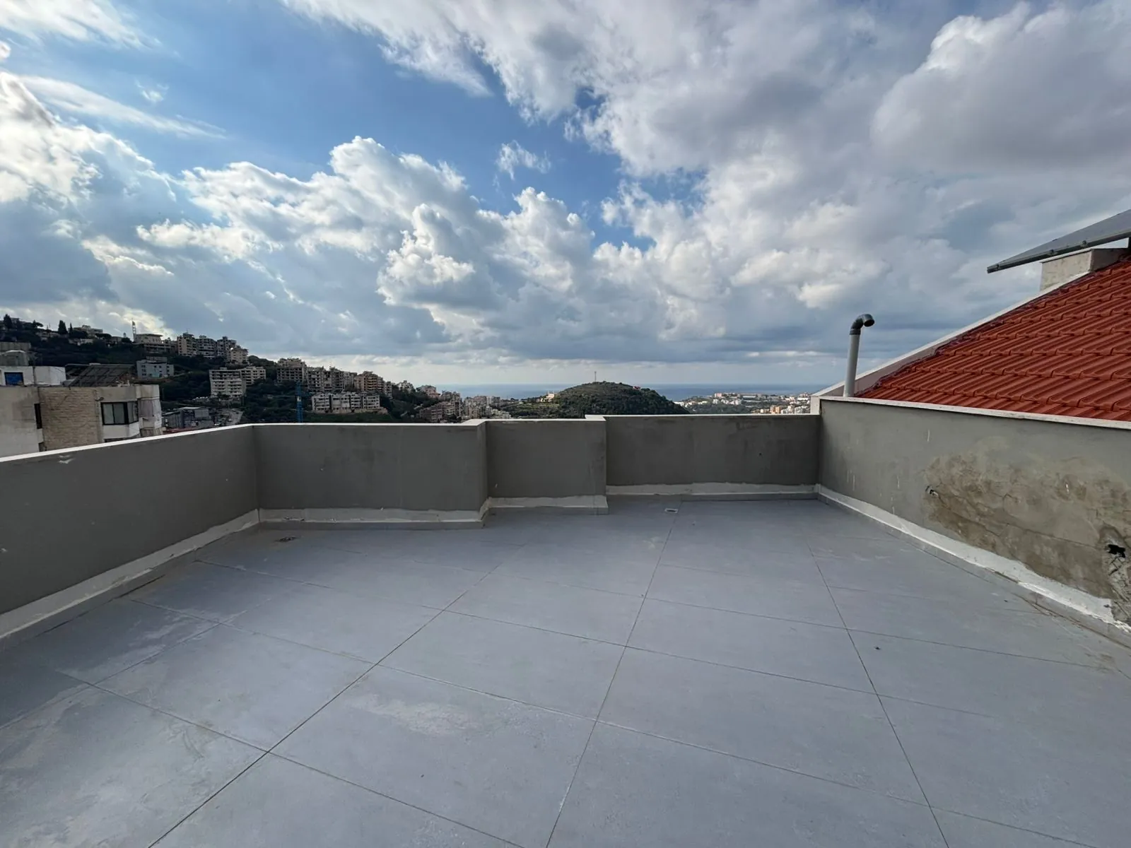 Brand New Duplex For Sale in Zekrit — الصورة 4