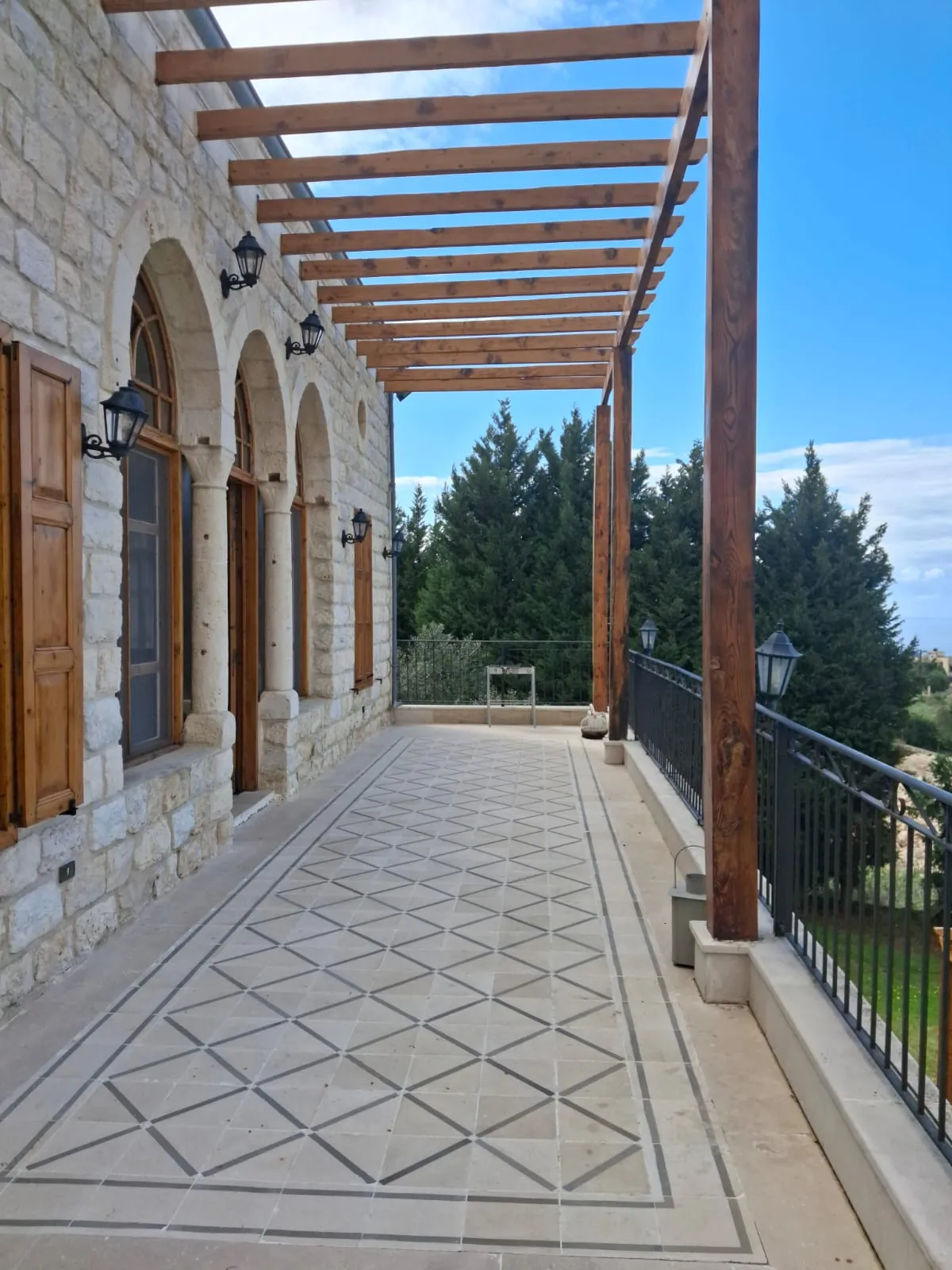 Traditional Lebanese House For Sale in Smar Jbeil, Batroun — الصورة 6