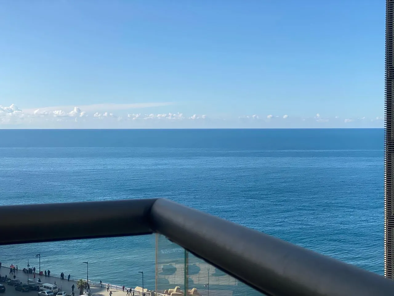 Amazing Apartment Mountain & Sea View For Sale in Ain El Mreisseh, Ras Beirut — الصورة 4