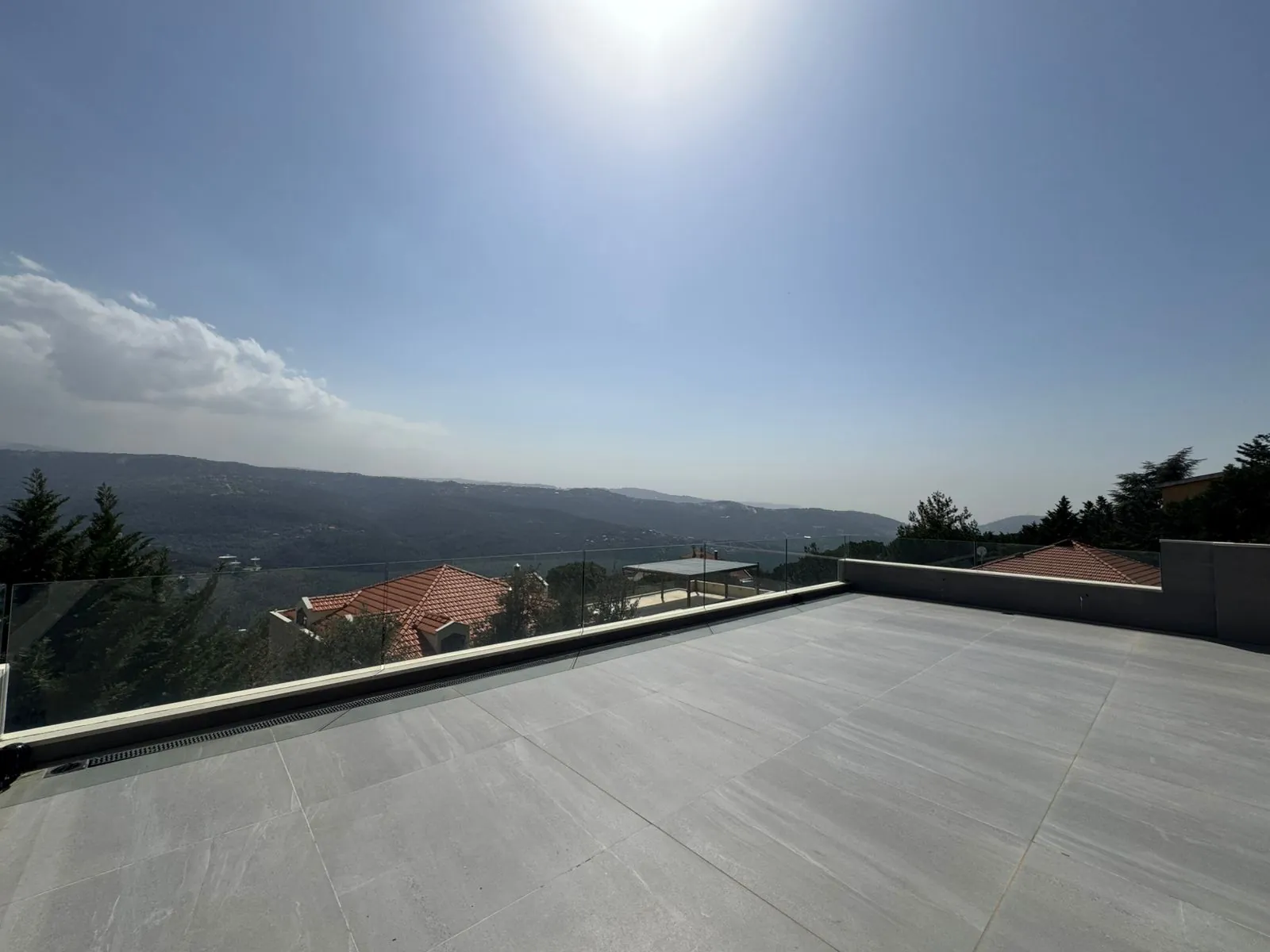 Modern Furnished High-End Finishing Villa For Rent in Baabdat — الصورة 5
