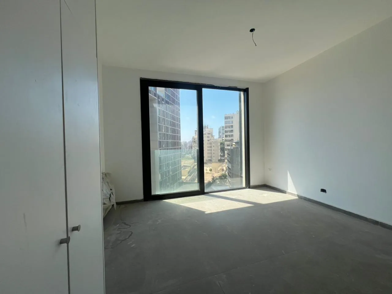 Urban Living! 3-Bedroom Apartment For Sale in the Heart of Achrafieh — الصورة 3