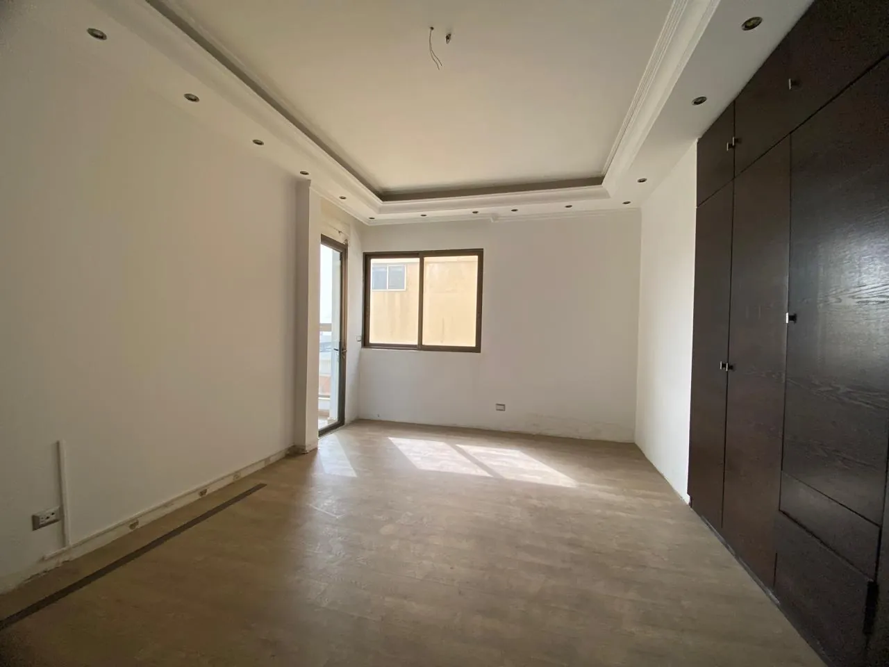 Spacious Apartment with Amazing Open City View For Rent in Koraytem, Ras Beirut — الصورة 8