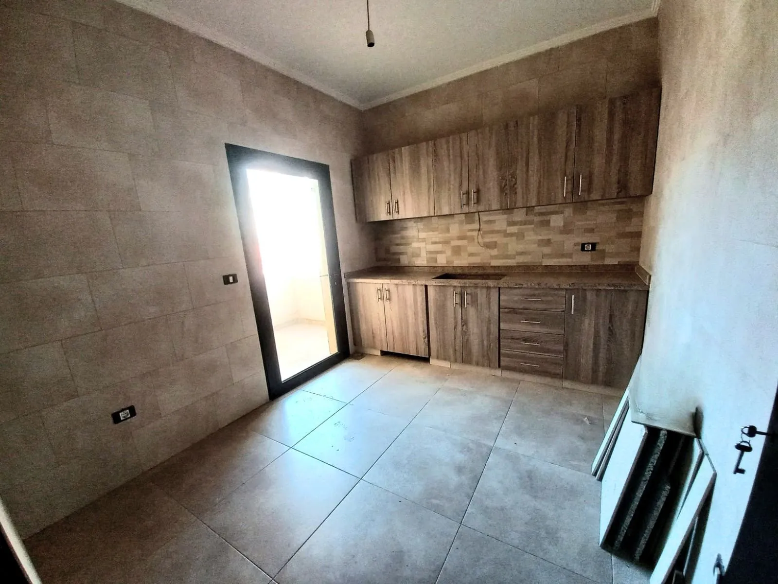 Brand New! 2-Bedroom Apartment For Sale in Bouchrieh — الصورة 2