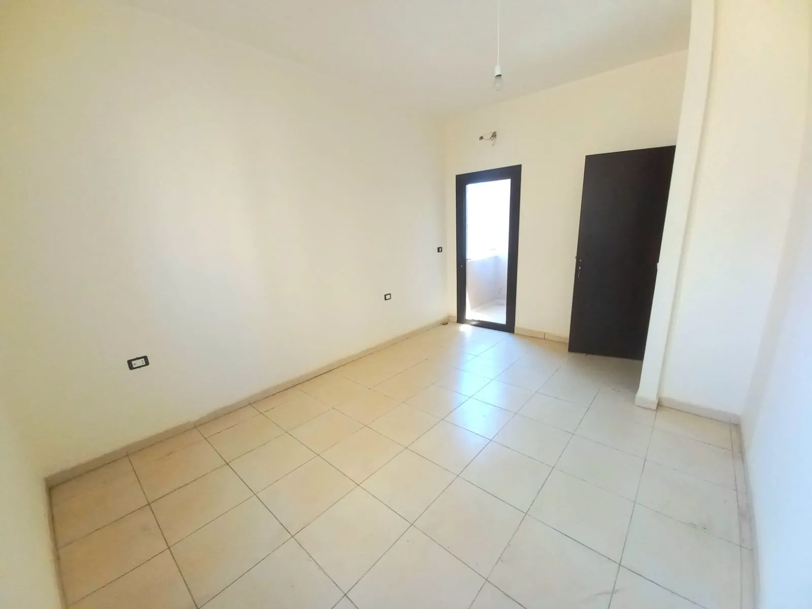 Brand New! 2-Bedroom Apartment For Sale in Bouchrieh — الصورة 3