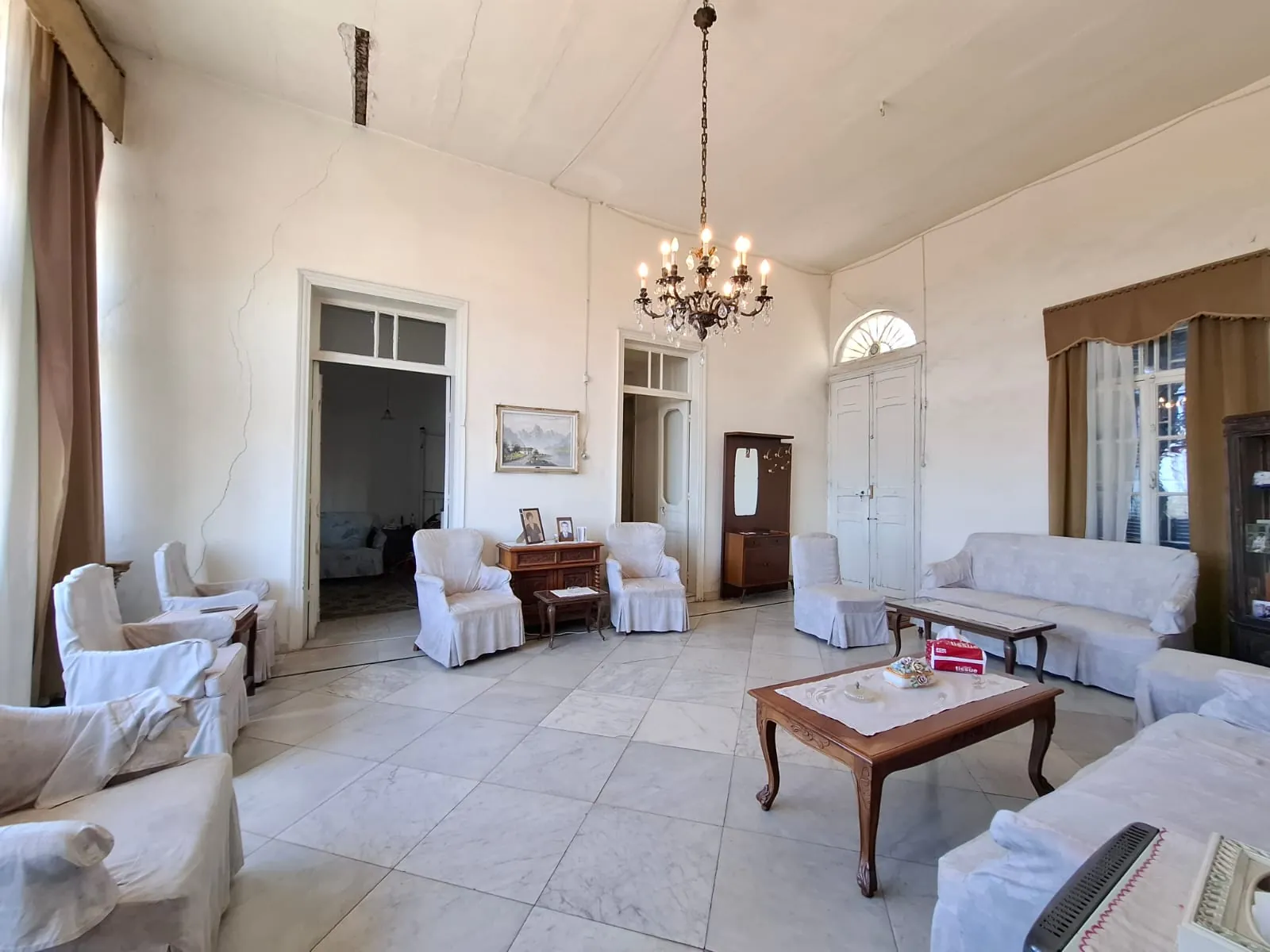 Commercial Traditional House For Rent In Maameltein — الصورة 3
