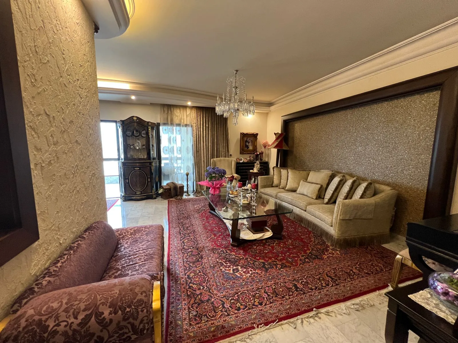 Beautiful Apartment with City View For Sale in Hazmieh, Mar Takla — الصورة 2