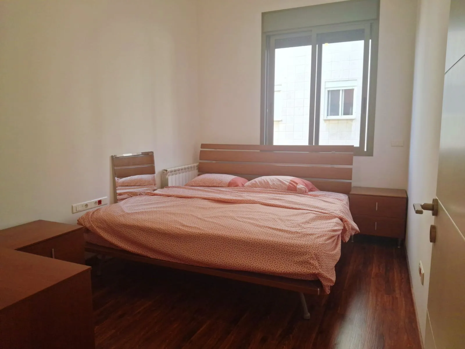 Furnished 2-Bedroom Apartment with Garden For Sale in Aoukar Bellevue — الصورة 6