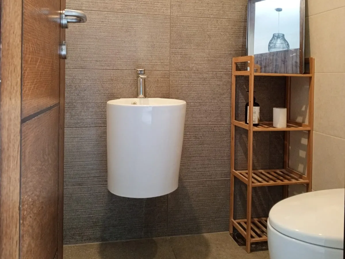 Furnished 2-Bedroom Duplex Apartment For Sale in Hboub, Jbeil — الصورة 8