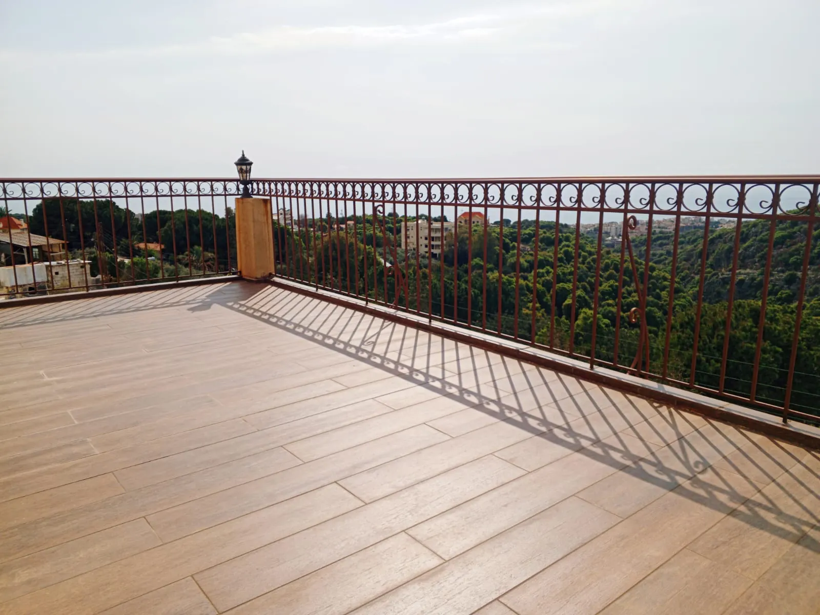 Triplex Villa with Terrace and Sea & Mountain view For Sale in in Edde, Jbeil — الصورة 3