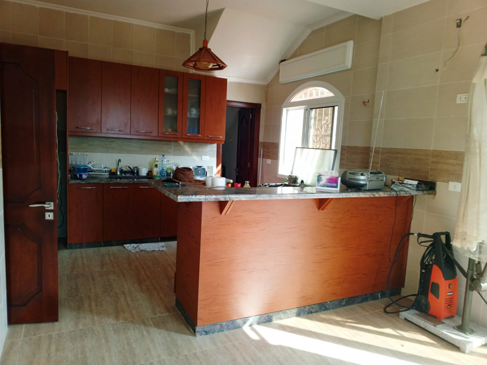 Triplex Villa with Terrace and Sea & Mountain view For Sale in in Edde, Jbeil — الصورة 6