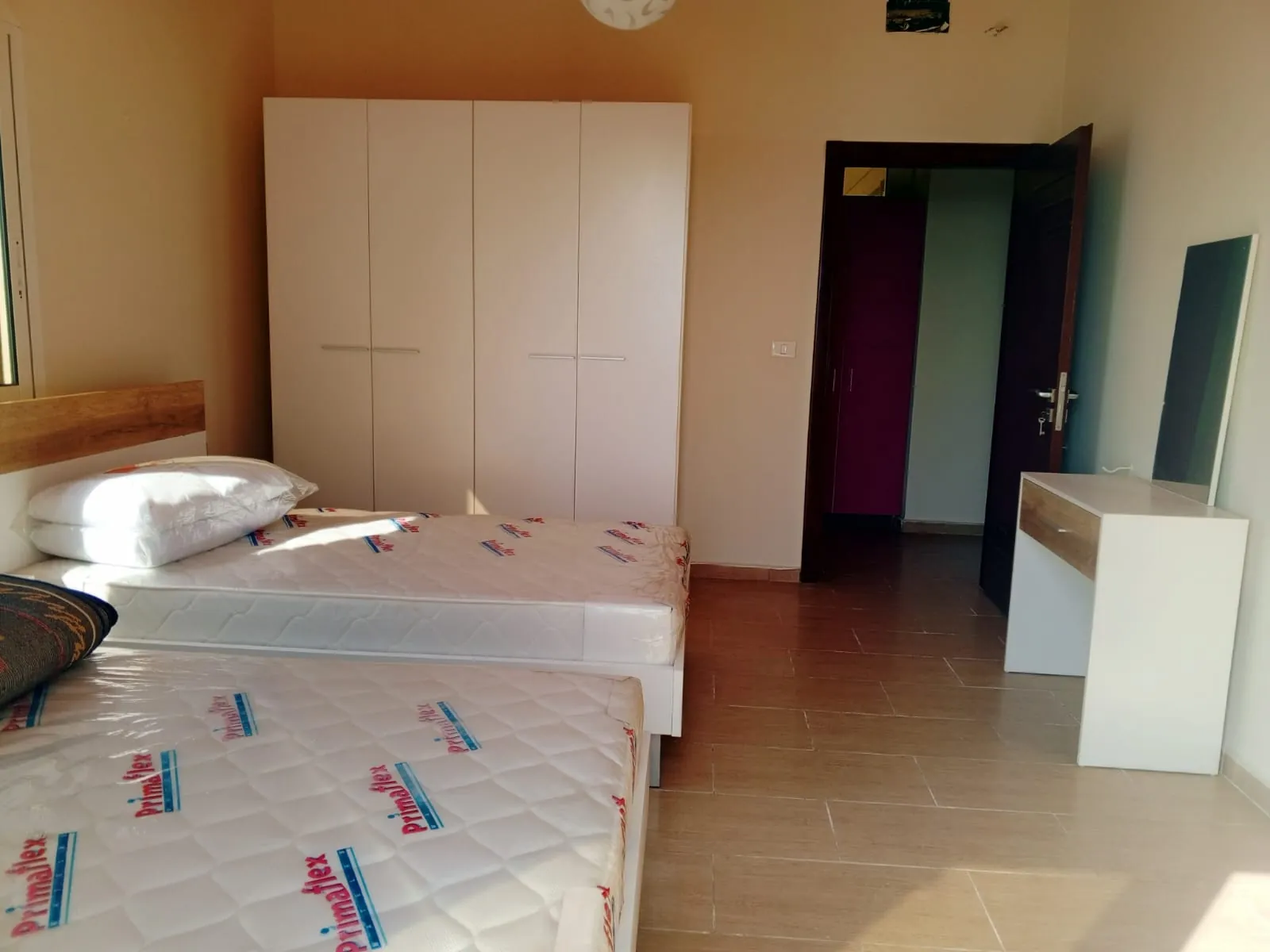 Triplex Villa with Terrace and Sea & Mountain view For Sale in in Edde, Jbeil — الصورة 9