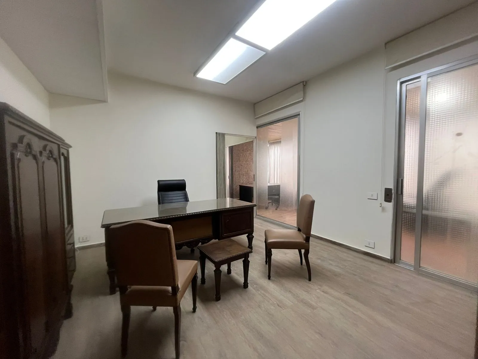 80 SQM Polyclinic For Rent in Achrafieh, Roum — photo 3